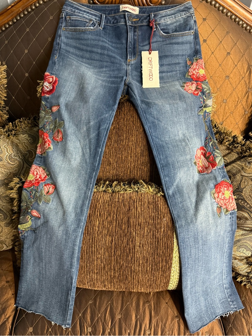 DEIFTWOOD - Audrey 30/31
Birds and Floral embroidery Jeans - Picture 4 of 5